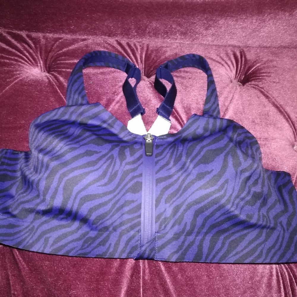 NWOT Victoria's Secret Sports bra!